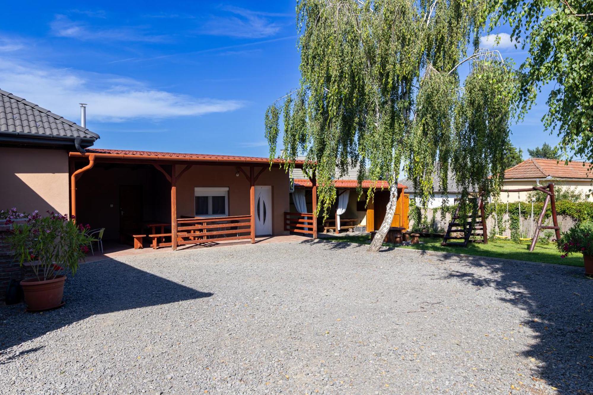 Kincso Vendeghaz Apartment Sárospatak Exterior photo
